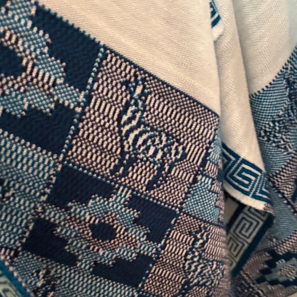 Teal and White Patterned overlay - Picture 5 of 9